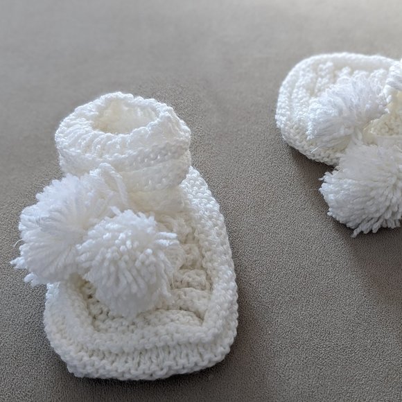Handmade Knitted White Baby Booties - Picture 4 of 6